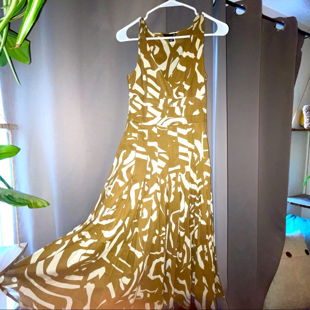 TROPICAL PRINT MIDI-LENGTH DRESS